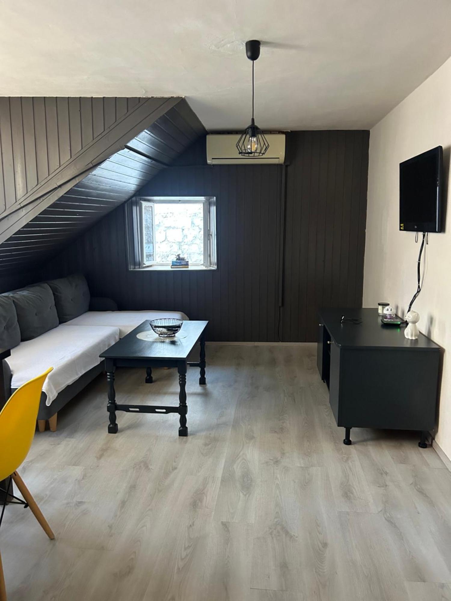 Largo Apartment In The Heart Of Diocletian Palace Split Exterior photo